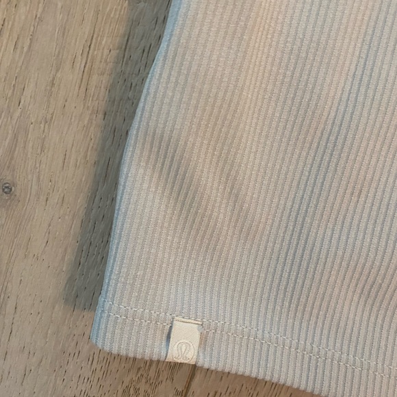 Lululemon Ripped Top - Picture 4 of 4